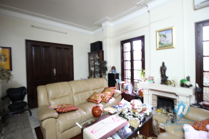 Green villa for rent in Tay Ho, Ha Noi